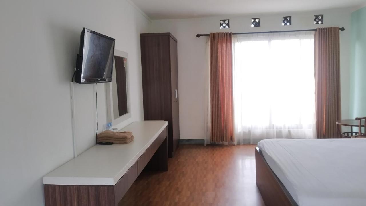 Puncak Village Hotel & Kampung Main Anak Gadok Exterior foto